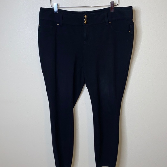 torrid Pants - Torrid Ponte Ankle Black Pants Sz 16